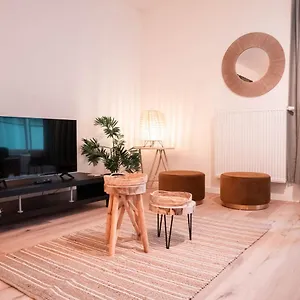 https://smartflats-design-antwerp-view.hotelsantwerp.net