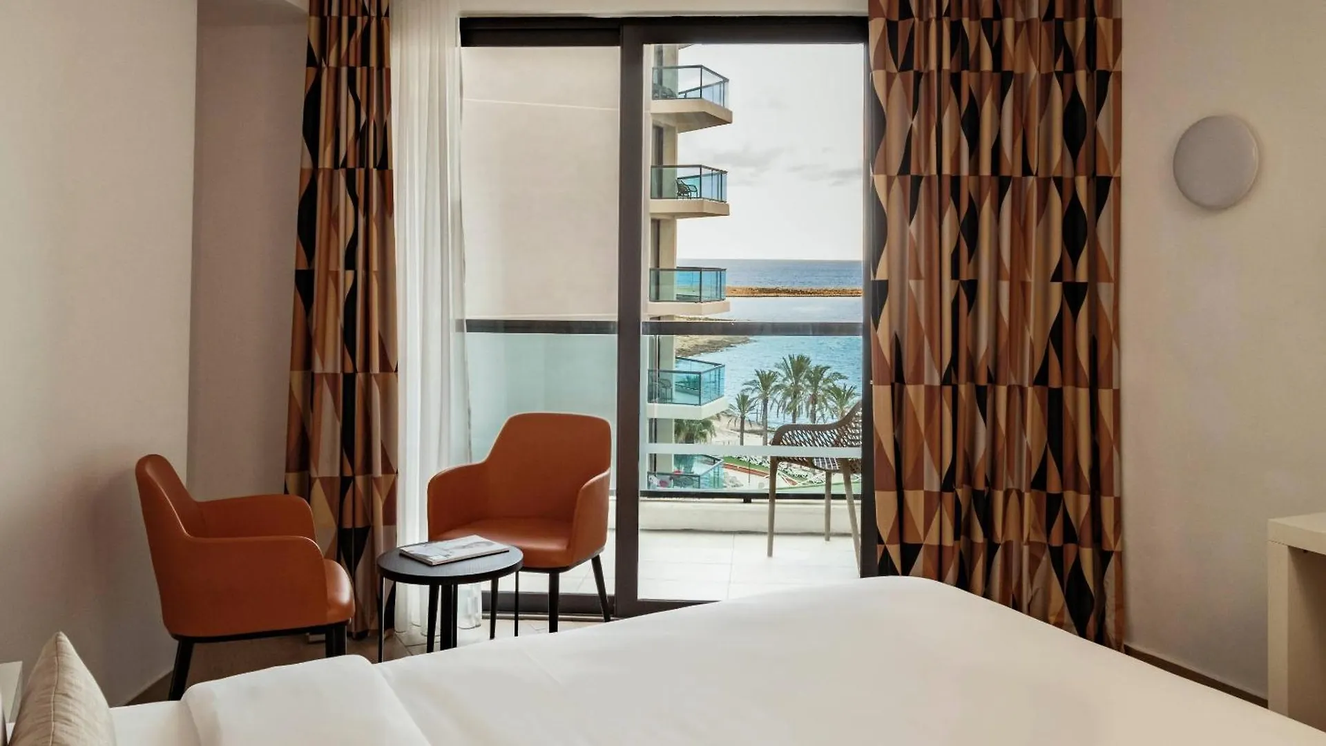 Ax Odycy Hotel St. Paul's Bay